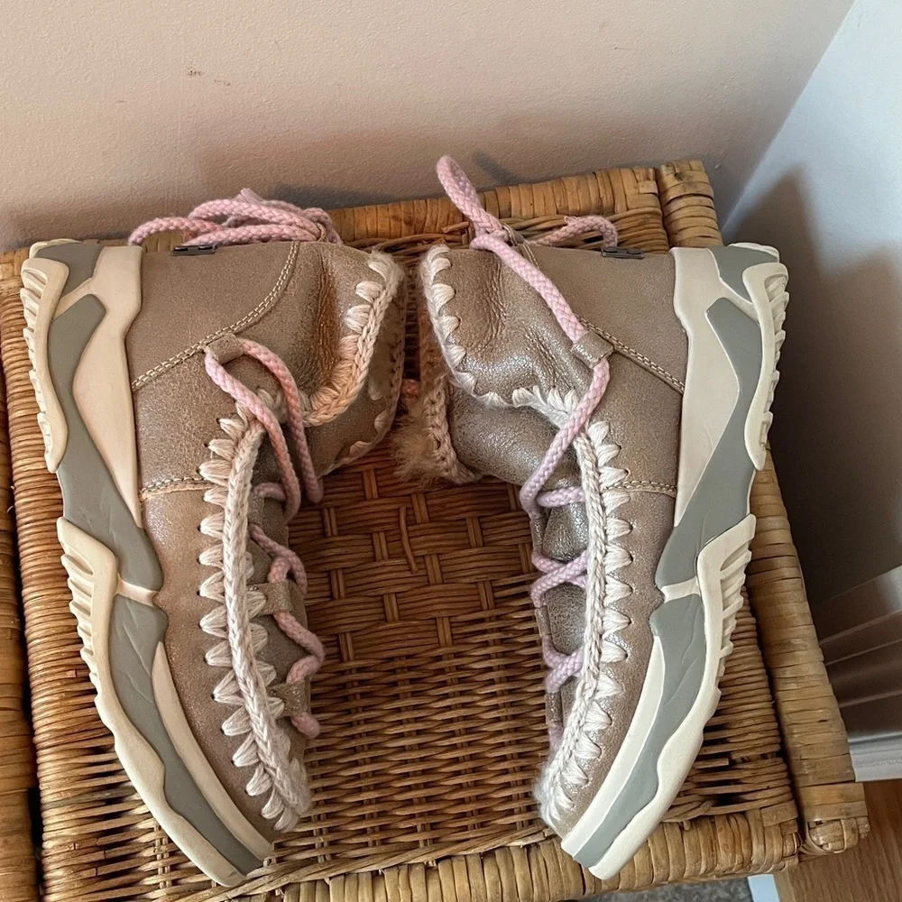 MOU Trainer Scoubidou Lace Size EU 38 or 7 US NWT